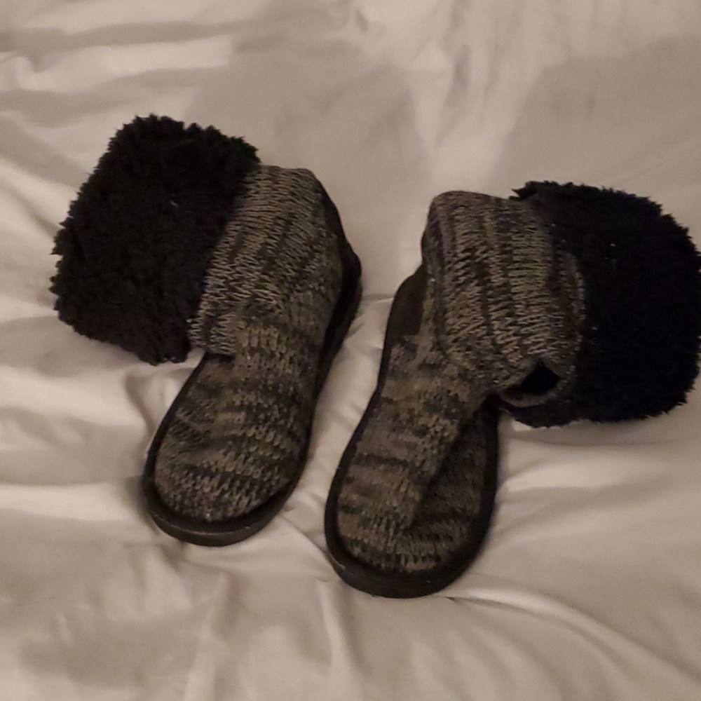 Boots - Picture 4 of 4
